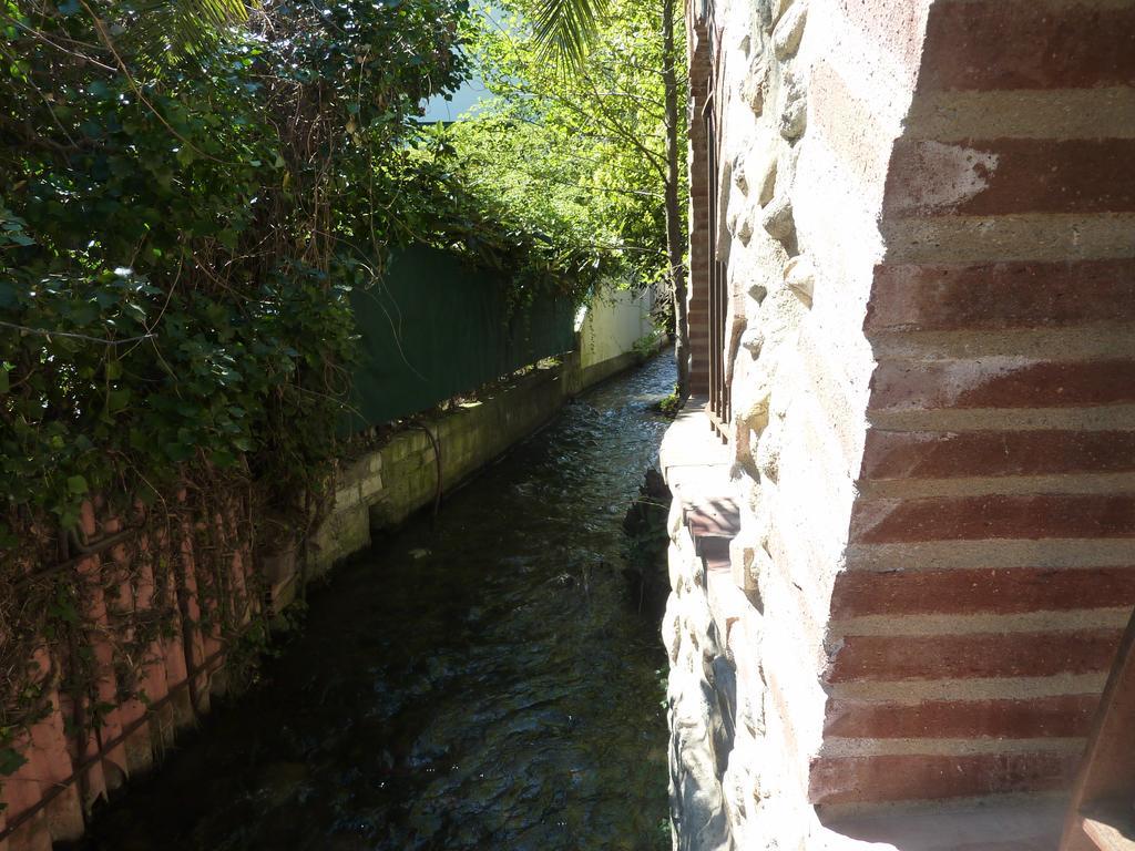 Domaine De La Tannerie Chambres D'Hotes Et Appartements Prades  Kültér fotó